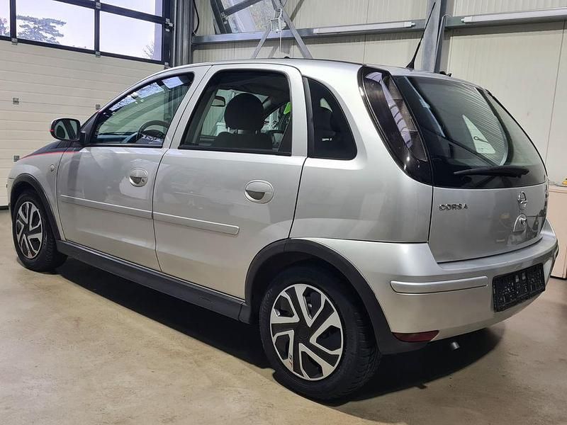 Gebraucht Opel Corsa 80 PS (58 kW) 2005 Silber Kleinwagen
