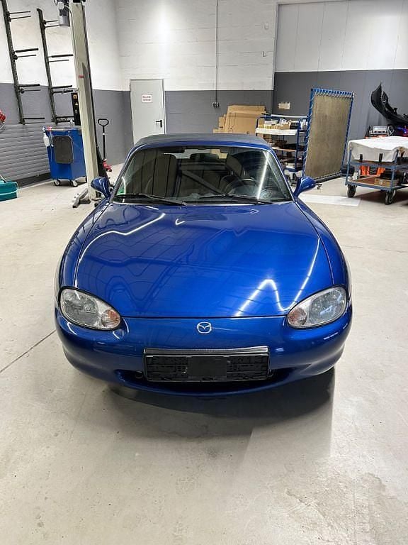 Gebraucht Mazda MX5 Edition 140 PS (102 kW) 1999 Blau Cabrio