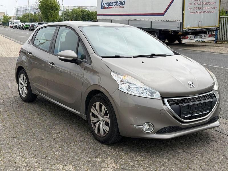 Gebraucht Peugeot 208 Active 82 PS (60 kW) 2013 Grau Kleinwagen