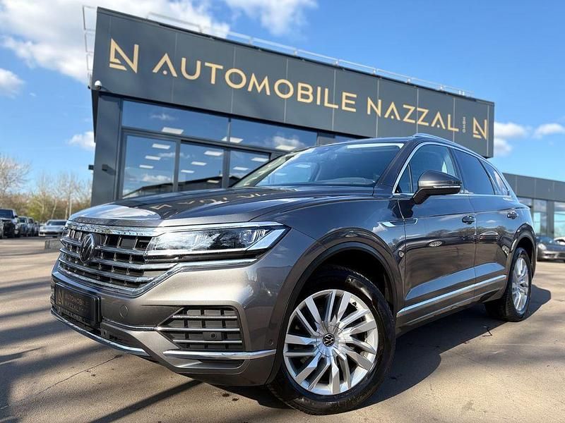 Gebraucht VW Touareg Elegance 231 PS (169 kW) 2023 Grau SUV