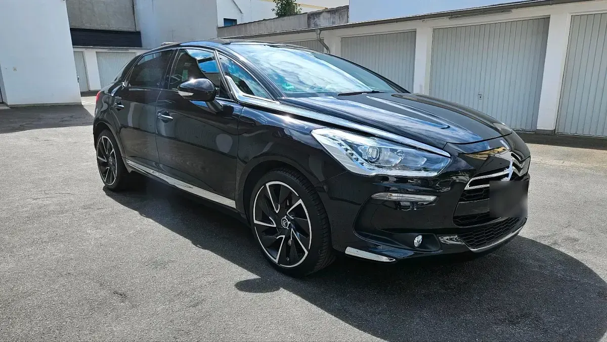 Gebraucht Citroën DS5 180 PS (132 kW) 2014 Schwarz Kleinwagen