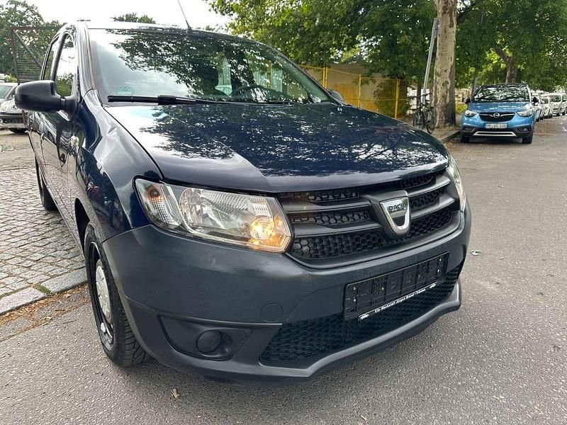 Blau Gebraucht 2016 Dacia Sandero Essentiel Kleinwagen | 3.800 € (Fairer Preis) - Bild 1/4