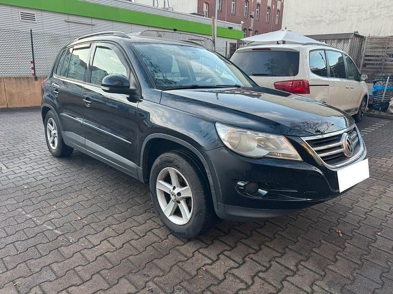 Gebraucht VW Tiguan Track & Field 140 PS (102 kW) 2008 Schwarz SUV
