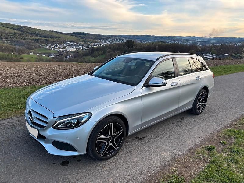 Silber Gebraucht 2015 Mercedes C220 Kombi | 13.999 € (Guter Preis) - Bild 1/4