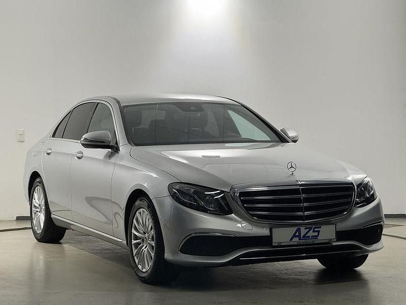 Gebraucht Mercedes E220 Exclusive 194 PS (142 kW) 2017 Silber Limousine