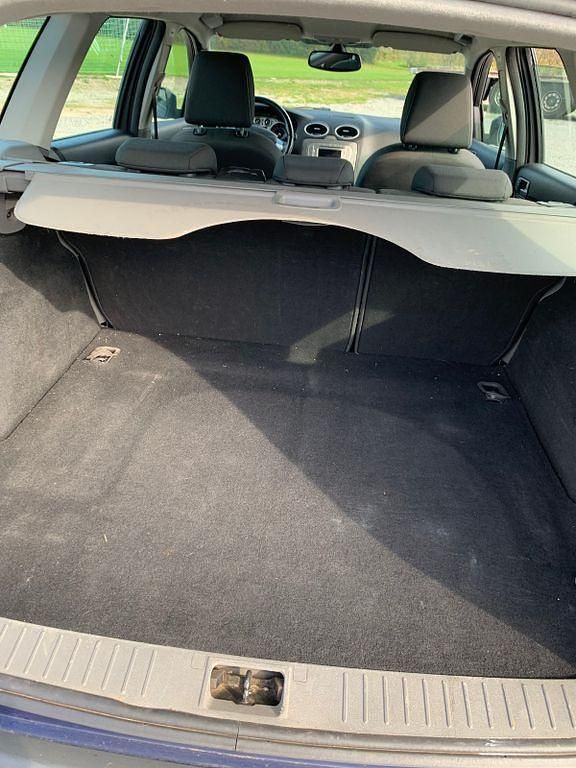 Gebraucht Ford Focus Titanium 109 PS (80 kW) 2009 Blau Limousine