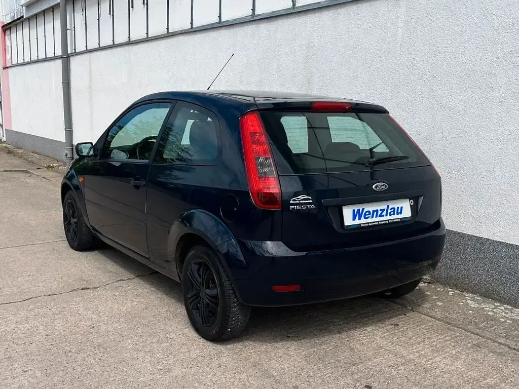 Gebraucht Ford Fiesta 60 PS (44 kW) 2005 Blau Kleinwagen