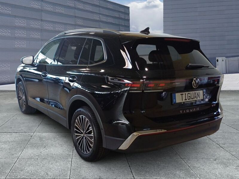 Neu VW Tiguan Elegance 150 PS (110 kW) 2025 Schwarz SUV