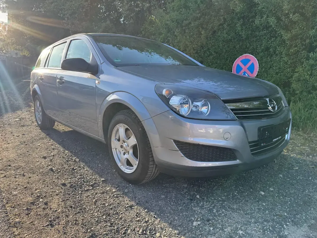 Używany Opel Astra 116 KM (85 kW) 2009 Kombi