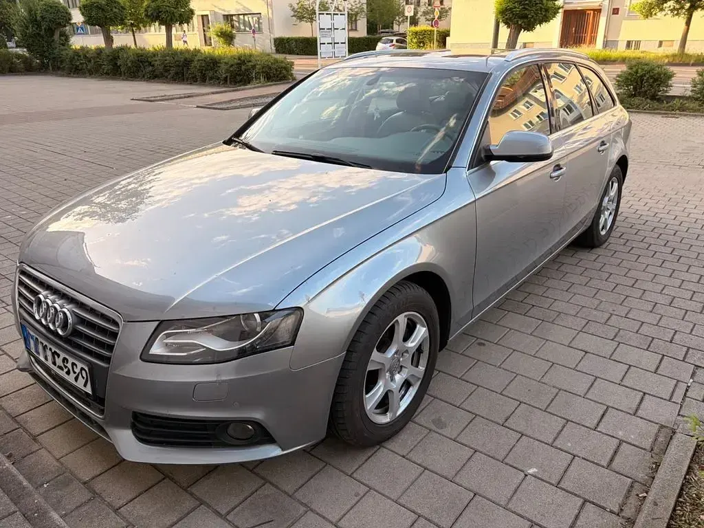 Gebraucht Audi A4 190 PS (139 kW) 2009 Grau Limousine