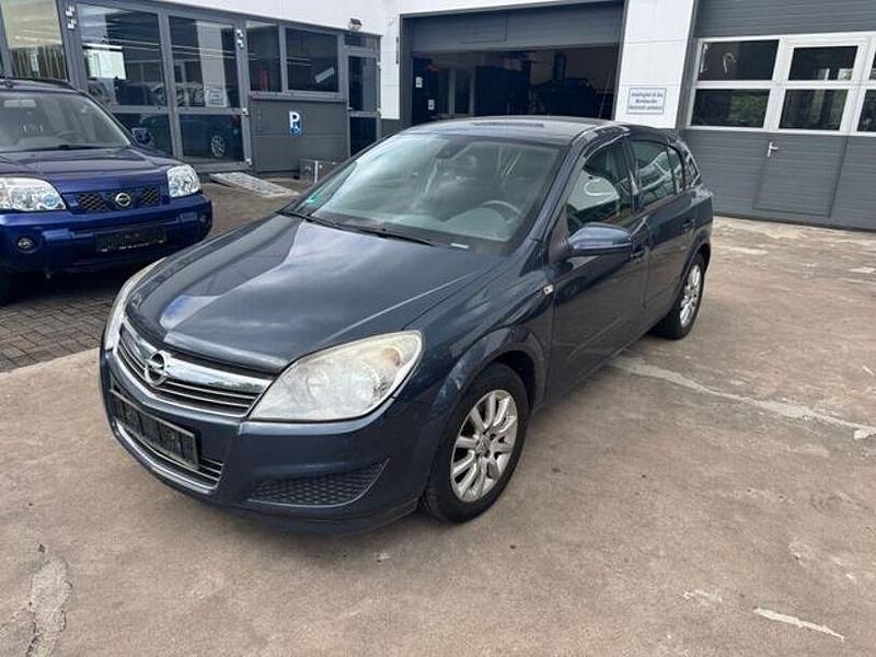 Grau Gebraucht 2008 Opel Astra Limousine | 1.650 € (Guter Preis) - Bild 1/4