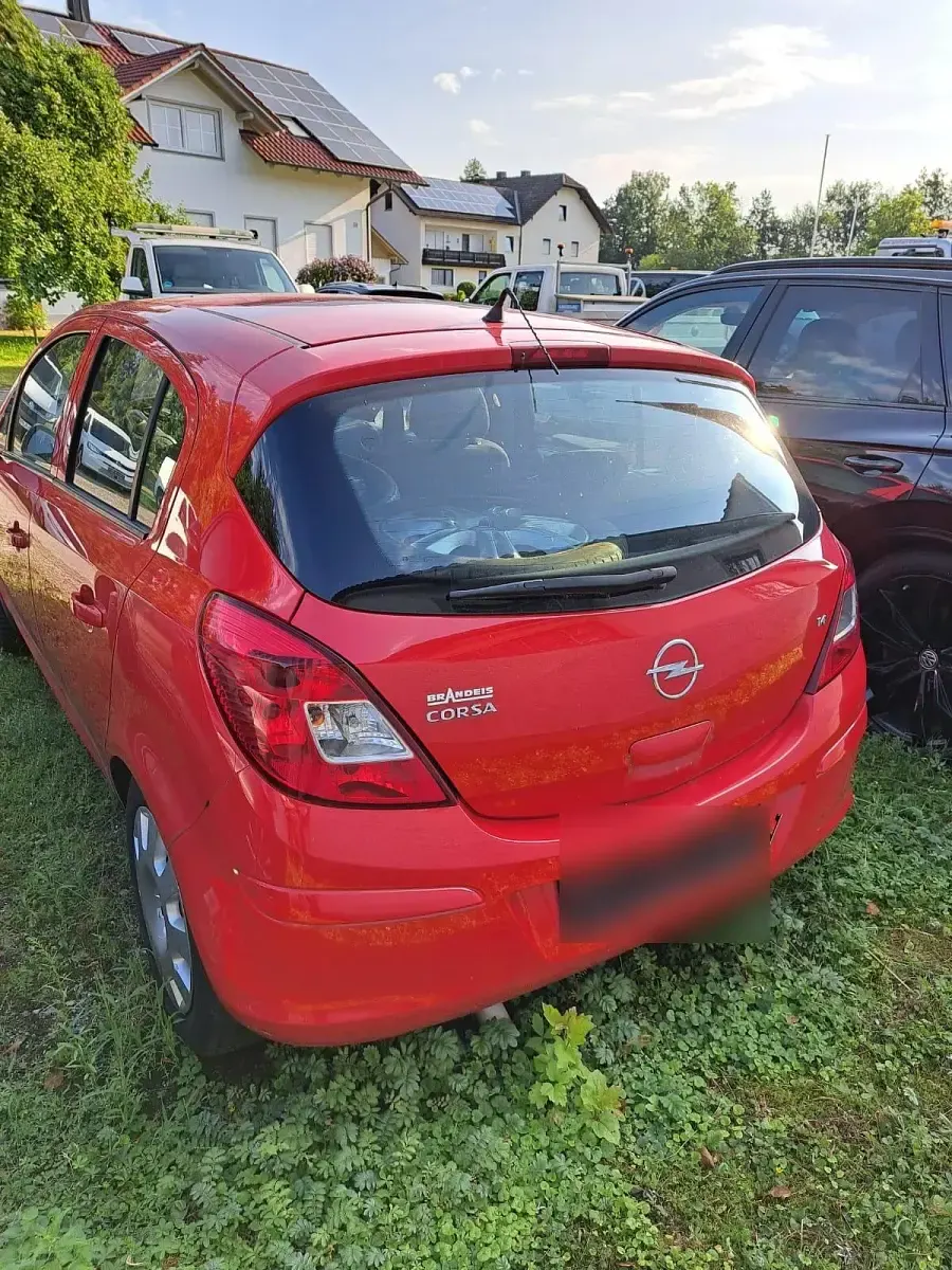 Gebraucht Opel Corsa 75 PS (55 kW) 2008 Rot Kleinwagen
