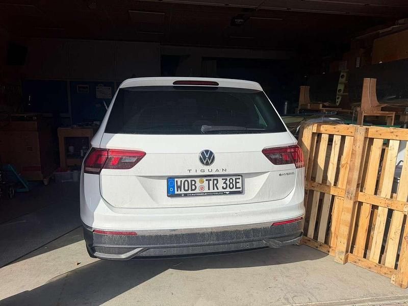 Gebraucht VW Tiguan Basis 150 PS (110 kW) 2022 SUV