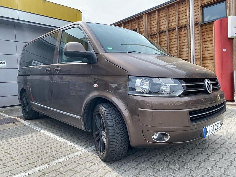 Gebraucht VW T5 Highline 179 PS (131 kW) 2010 Braun Van