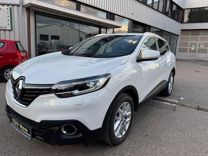Weiß Gebraucht 2016 Renault Kadjar XMOD SUV | 11.490 € (Fairer Preis) - Bild 1/4