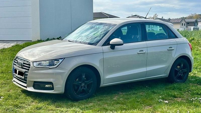 Gebraucht Audi A1 Sport 95 PS (69 kW) 2018 Beige Kleinwagen