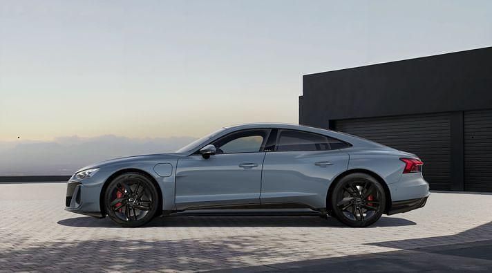 Neu Audi e-tron GT quattro Sport 434 kW (591 PS) 2026 Grau Limousine