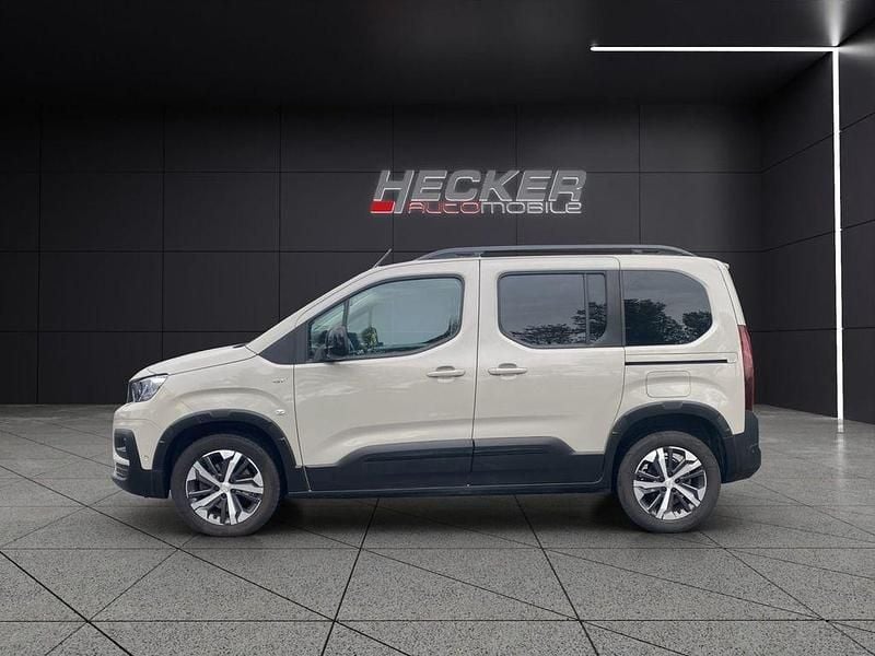 Gebraucht Peugeot Rifter GT 131 PS (96 kW) 2021 Lackierung sable/typ aussenverkl Van / Kleinbus