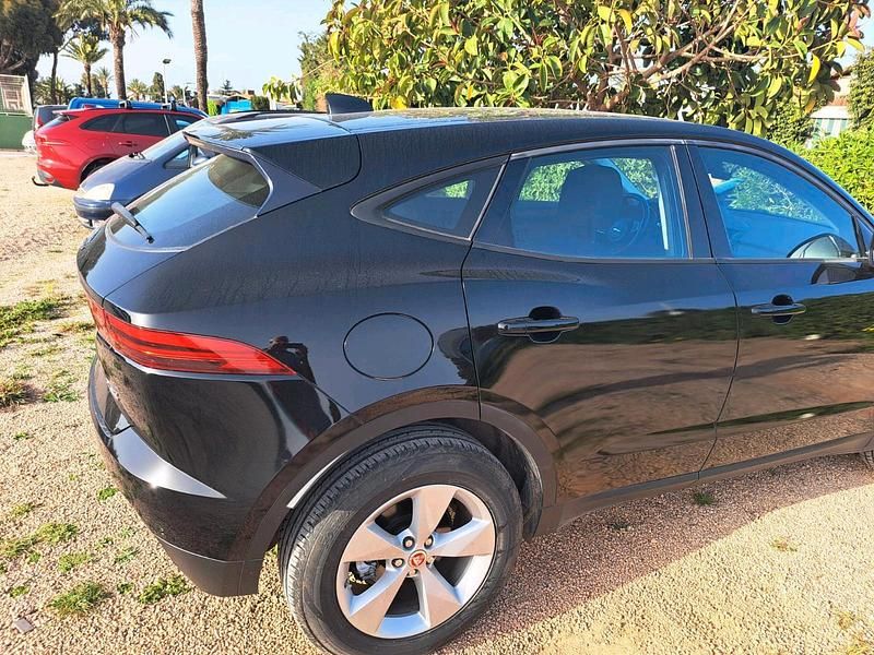 Second-hand Jaguar E-Pace R-Dynamic 150 CP (110 kW) 2020 Negru SUV