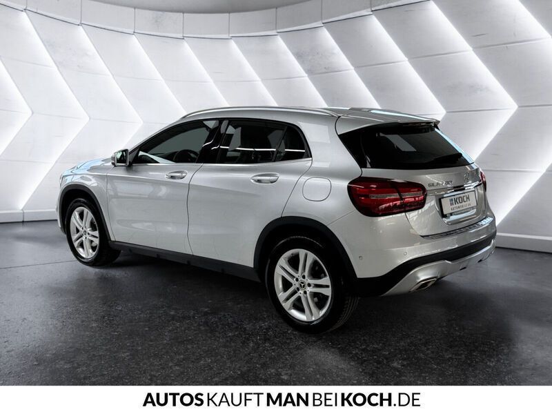 Gebraucht Mercedes GLA200 156 PS (114 kW) 2020 Andere farbe SUV