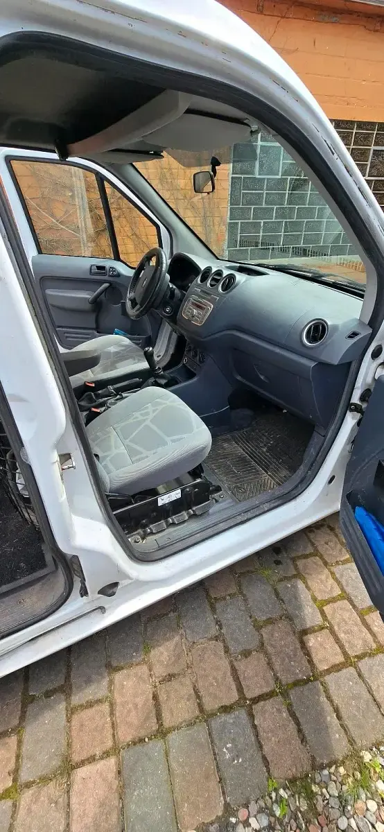 Gebraucht Ford Tourneo Connect 75 PS (55 kW) 2010 Weiß Van / Kleinbus
