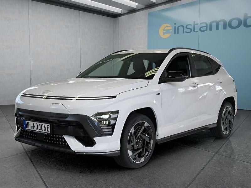 Weiß Gebraucht 2025 Hyundai Kona SUV | 37.449 € (Fairer Preis) - Bild 1/4