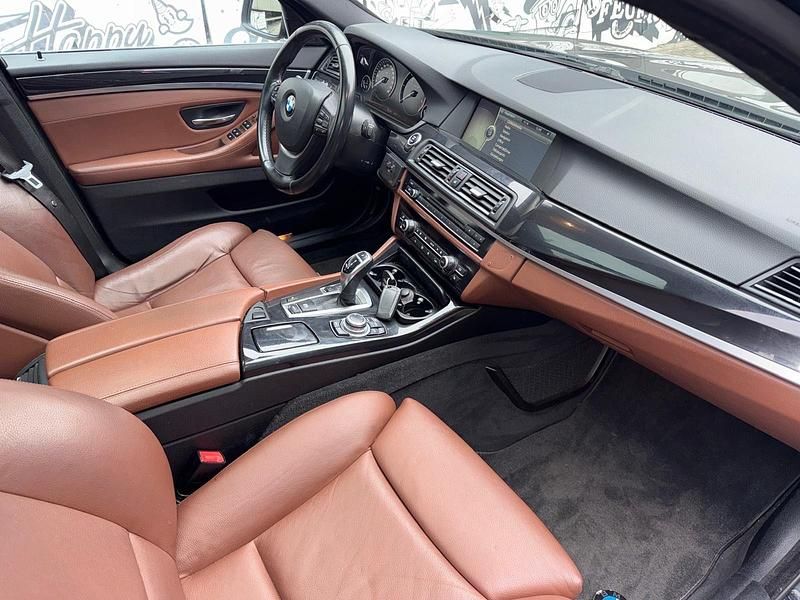 Gebraucht BMW 525 204 PS (150 kW) 2011 Schwarz Kombi