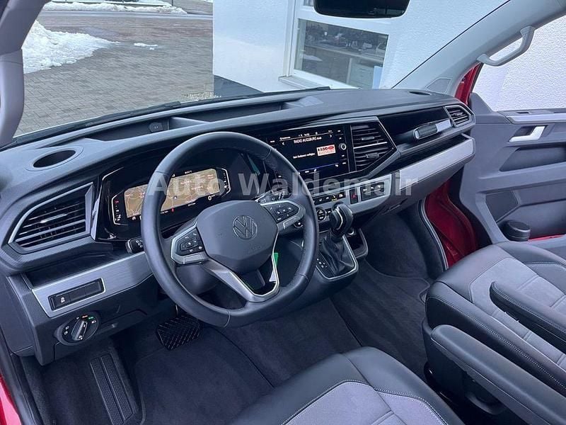 Gebraucht VW Multivan Comfortline 204 PS (150 kW) 2023 Rot Van