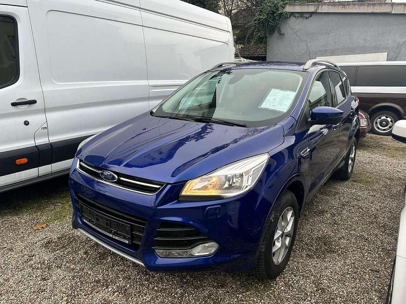 Blau Gebraucht 2015 Ford Kuga Titanium SUV | 12.000 € (Fairer Preis) - Bild 1/4