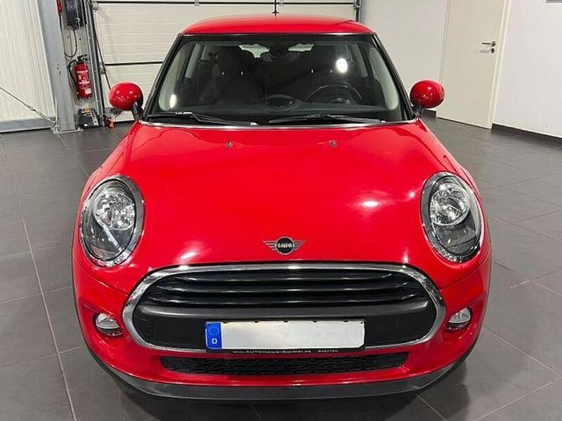 Usata Mini ONE 102 CV (75 kW) 2019 Rosso Utilitaria
