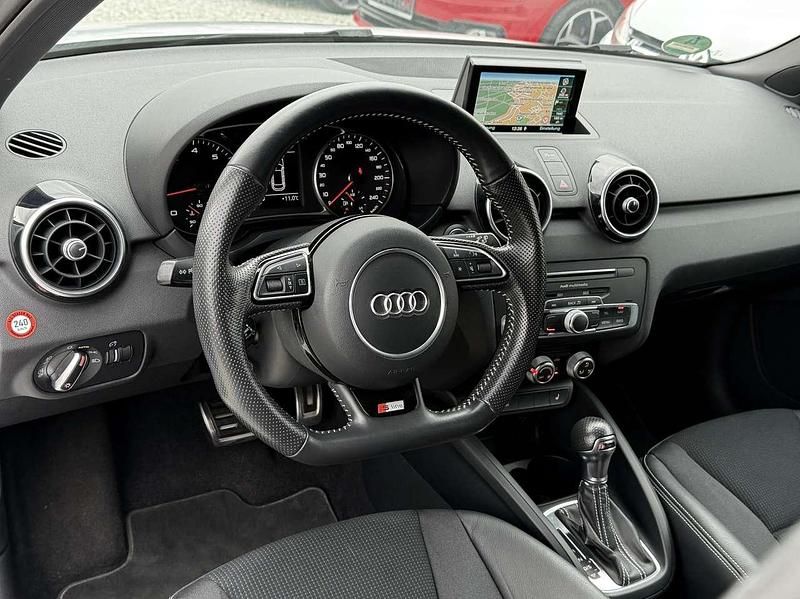 Gebraucht Audi A1 S-Line 95 PS (69 kW) 2018 Gletscherweiß metallic Kleinwagen