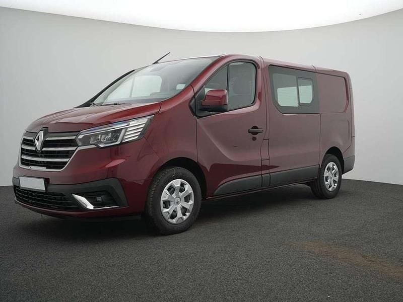 Karminrot Gebraucht 2024 Renault Trafic Komfort Van | 33.308 € (Guter Preis) - Bild 1/4