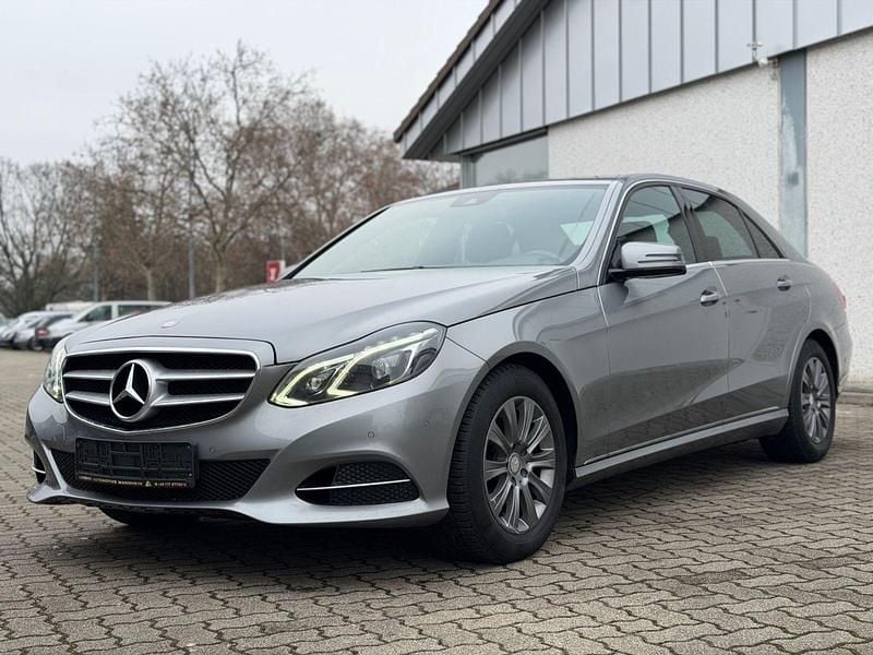 Gebraucht Mercedes E220 170 PS (125 kW) 2014 Silber Limousine