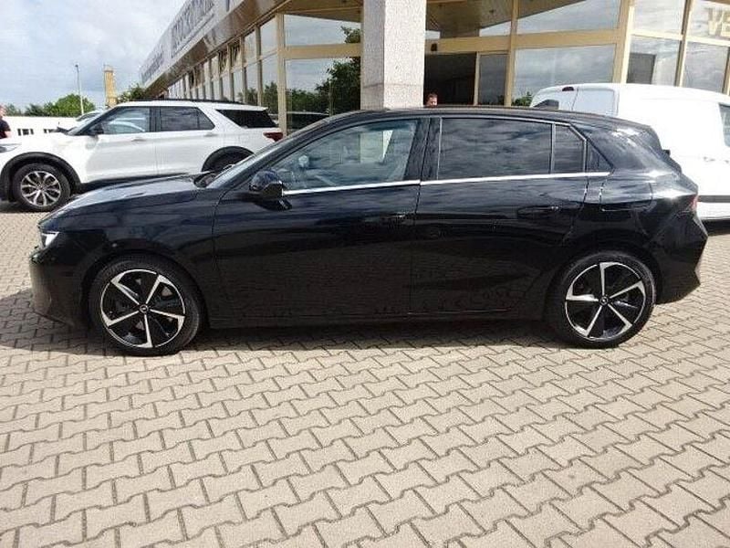 Gebraucht Opel Astra Elegance 181 PS (133 kW) 2022 Schwarz Limousine