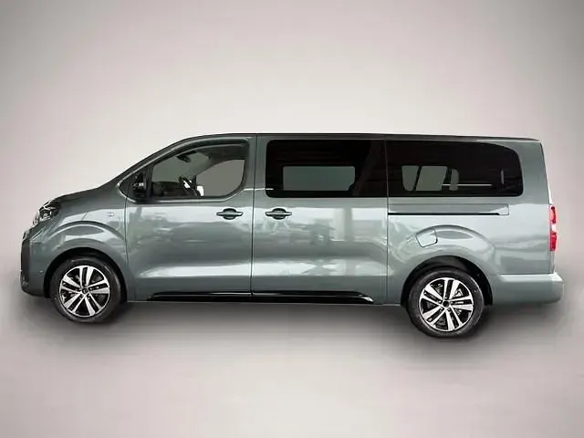 Gebraucht Citroën Spacetourer 179 PS (131 kW) 2025 Manufacturer Van / Kleinbus