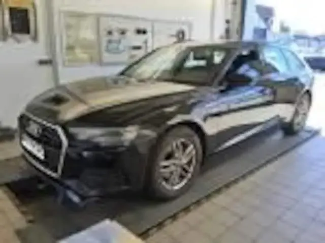 Usata Audi A6 Ambiente 204 CV (150 kW) 2023 Nero Station wagon