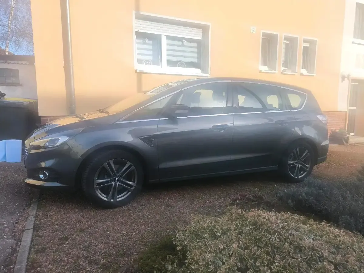 Occasion Ford S-MAX Titanium 150 ch (110 kW) 2016 Gris Monospace