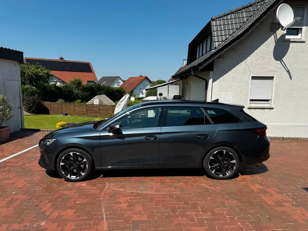 Gebraucht Cupra Leon 190 PS (139 kW) 2023 Grau Kombi
