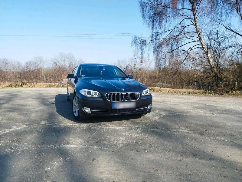 Gebraucht BMW 530 258 PS (189 kW) 2010 Schwarz Limousine