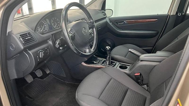 Gebraucht Mercedes A150 95 PS (69 kW) 2004 Gold Van / Kleinbus