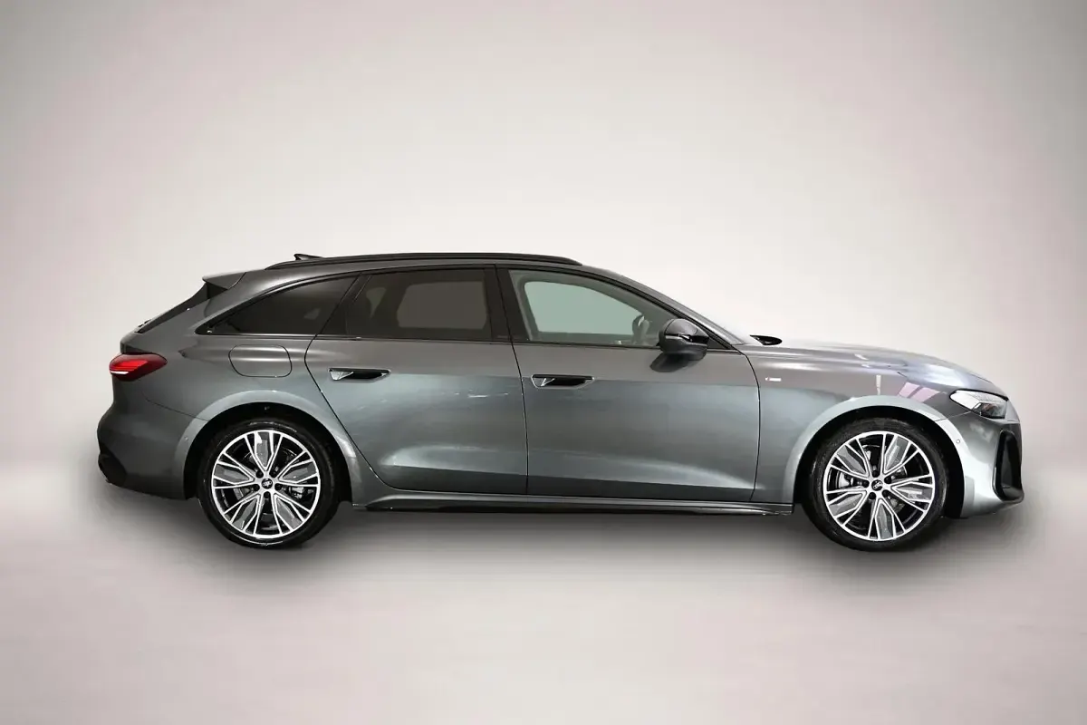 Gebraucht Audi A5 Ambiente 204 PS (150 kW) 2026 Manufacturer