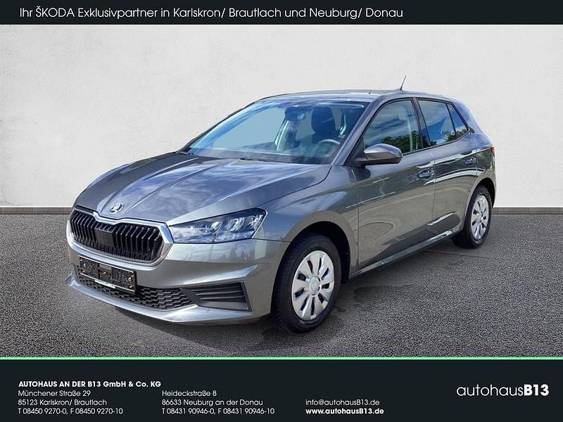 Graphitegrau metallic Gebraucht 2022 Skoda Fabia Ambition Kleinwagen | 14.990 € (Fairer Preis) - Bild 1/4