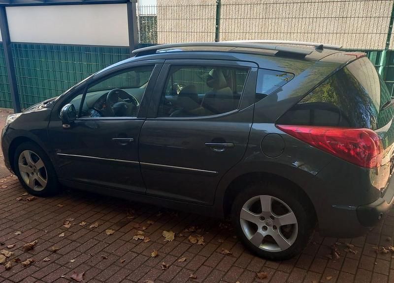 Gebraucht Peugeot 207 Premium 120 PS (88 kW) 2012 Grau Kombi