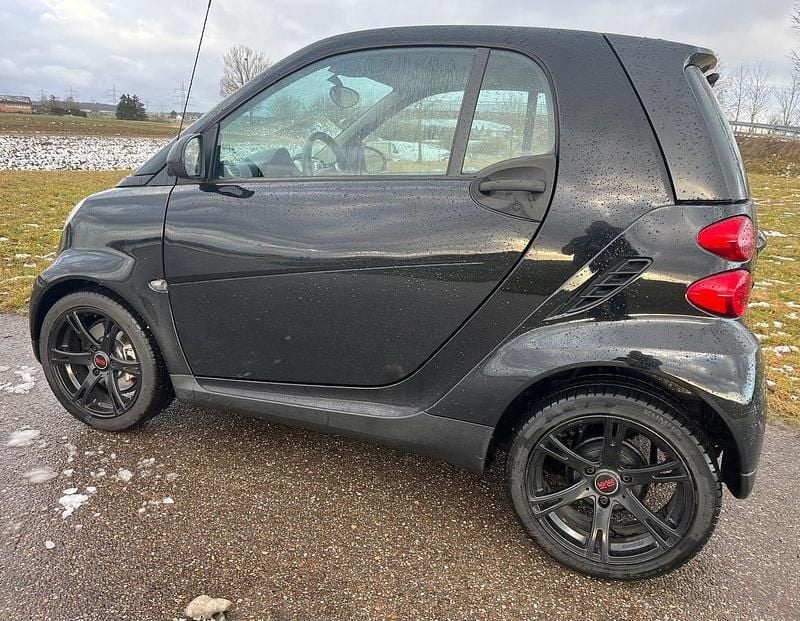 Gebraucht Smart ForTwo Coupé 61 PS (44 kW) 2011 Schwarz Coupé