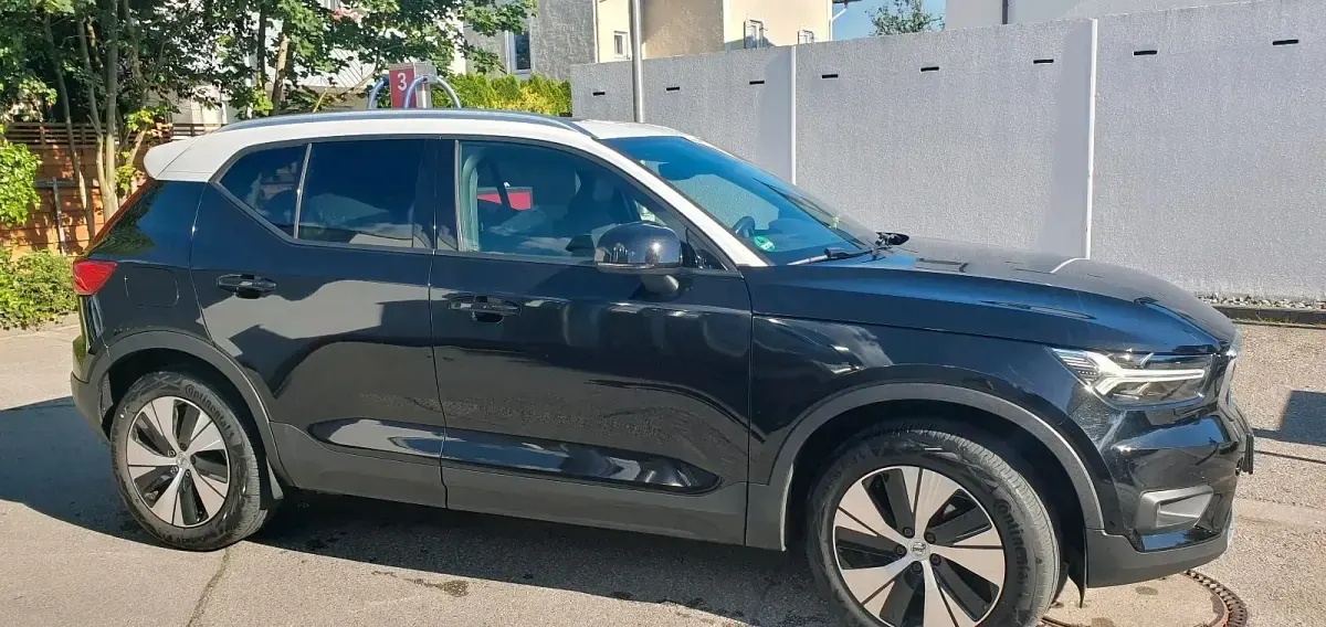 Gebraucht Volvo XC40 163 PS (119 kW) 2019 Schwarz SUV