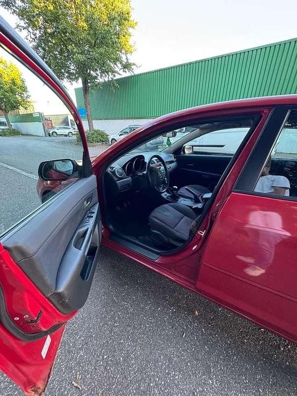 Gebraucht 2005 Mazda 3 Comfort Limousine | 1.000 € (Superpreis) - Bild 1/4