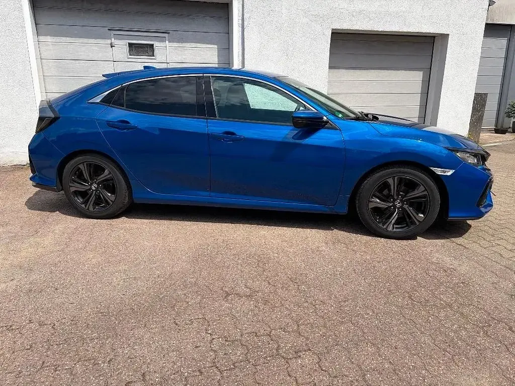 Gebraucht Honda Civic Elegance 129 PS (94 kW) 2017 Blau Limousine