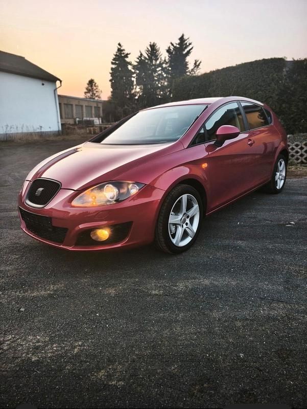 Gebraucht Seat Leon 125 PS (91 kW) 2010 Rot Kleinwagen