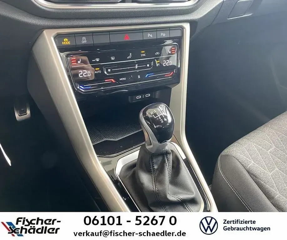 Second-hand VW T-Roc IQ Drive 110 CP (80 kW) 2023 Alb SUV