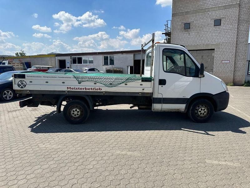 Gebraucht Iveco Daily 2009 Weiß Van / Kleinbus